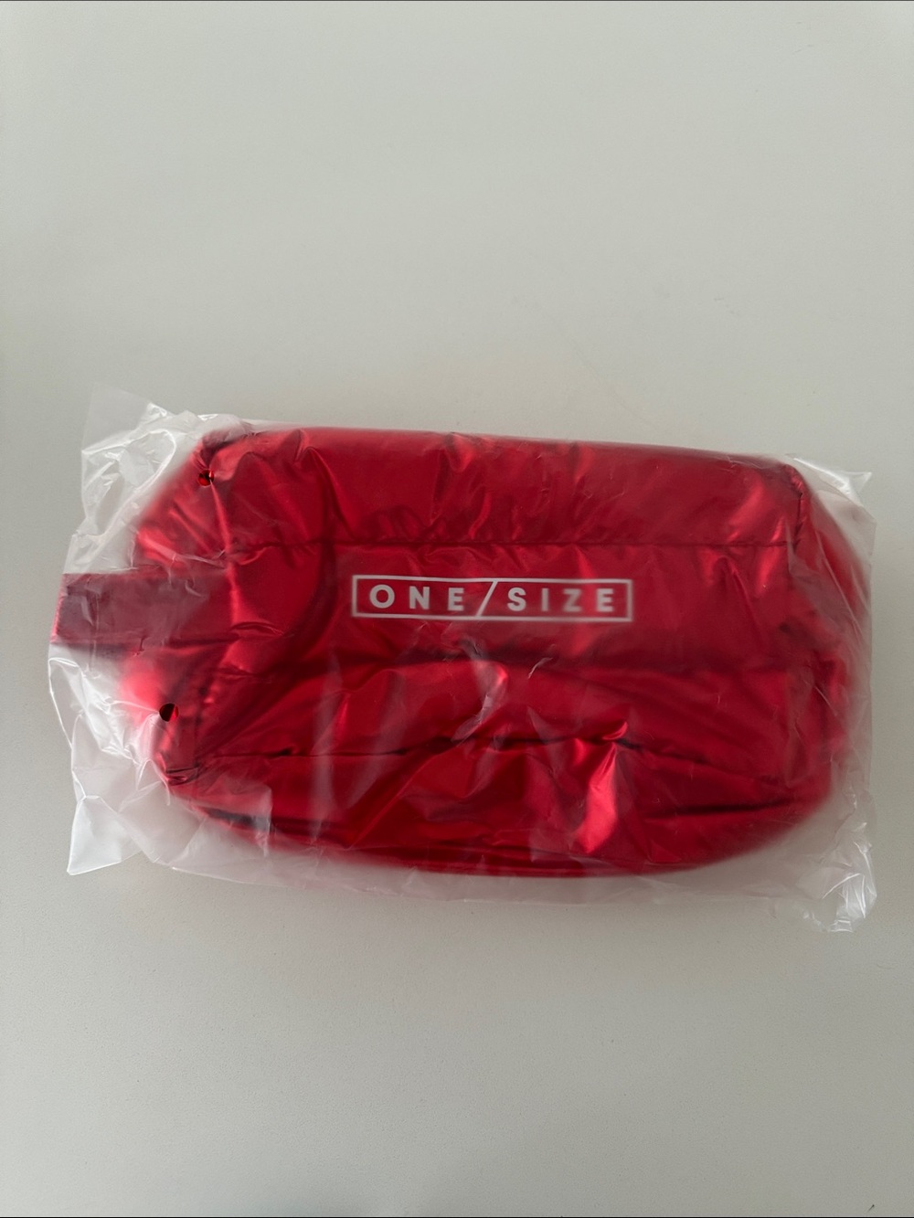 ONE/SIZE Shiny Metallic Red Mini Pouch